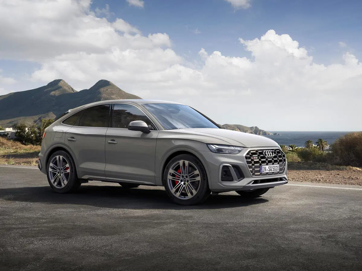 Audi SQ5 Sportback TDI, diesel da 341 CV per il SUV coupé (2)