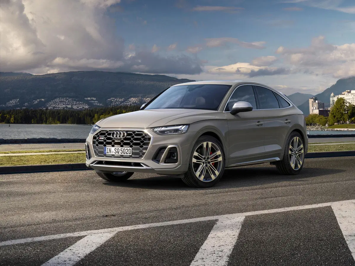 Audi SQ5 Sportback TDI, diesel da 341 CV per il SUV coupé (4)