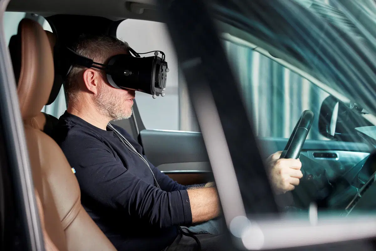 Volvo sta usando i videogiochi per creare le auto del futuro (8)