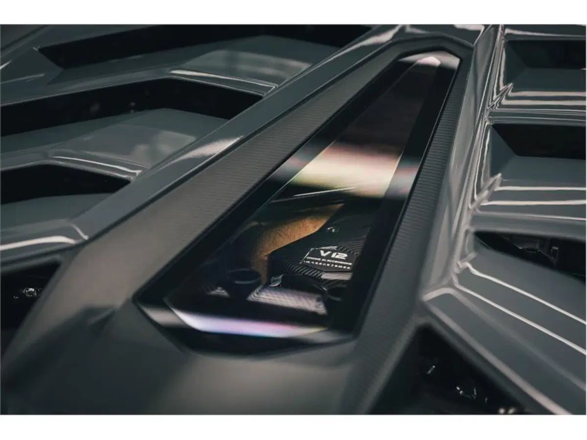 Supercar Plugin made in Emilia? No turbo? Nuova Lamborghini V12 PHEV [Aventador ibrida] (4)