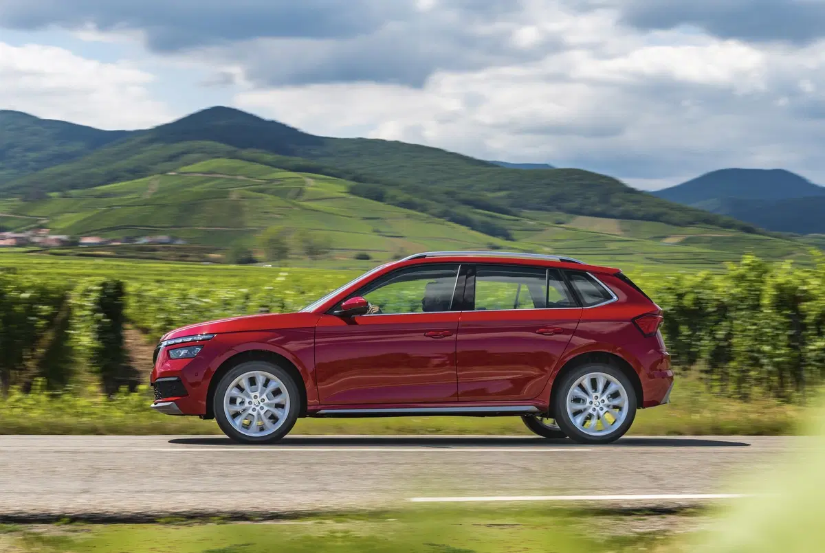 Skoda Kamiq: spaziosa e tecnologicamente OK da 18.000 euro [Video]