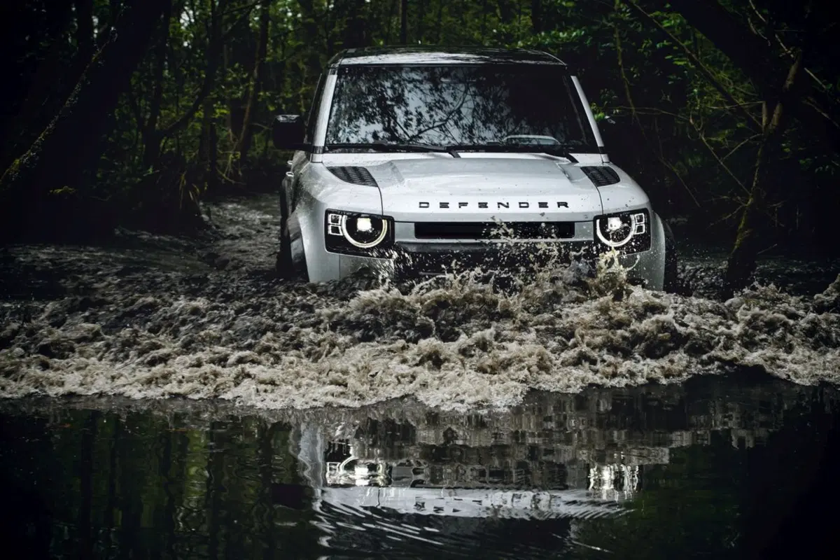 Nuovo Land Rover Defender: il ritorno della leggenda al Salone di Francoforte 2019 (7)