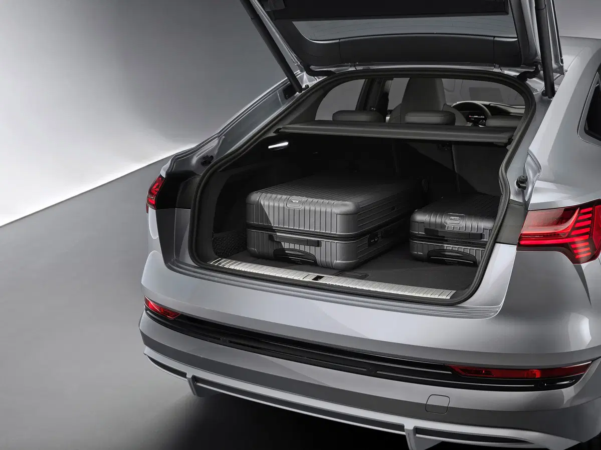 Audi e-tron Sportback, debutto al Salone di Los Angeles (8)