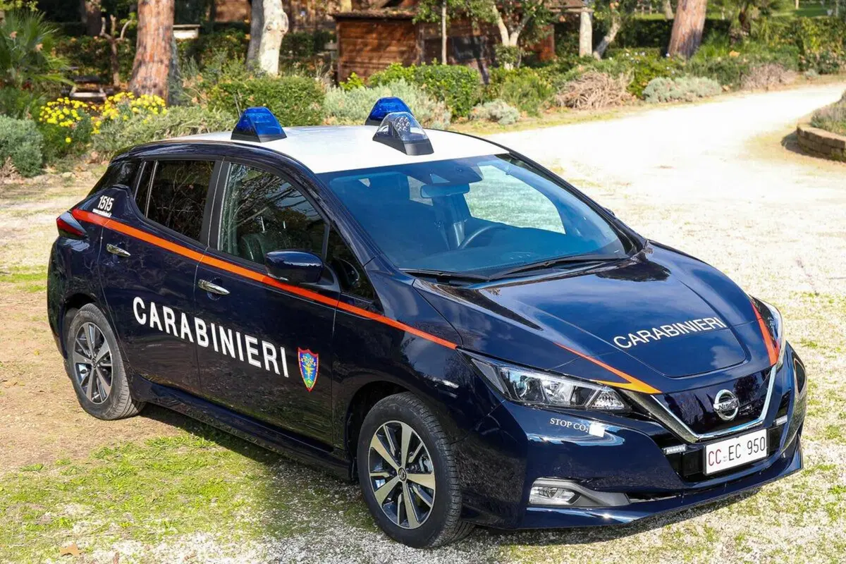 Auto elettriche per i Carabinieri: l'Arma sceglie la Nissan Leaf (4)
