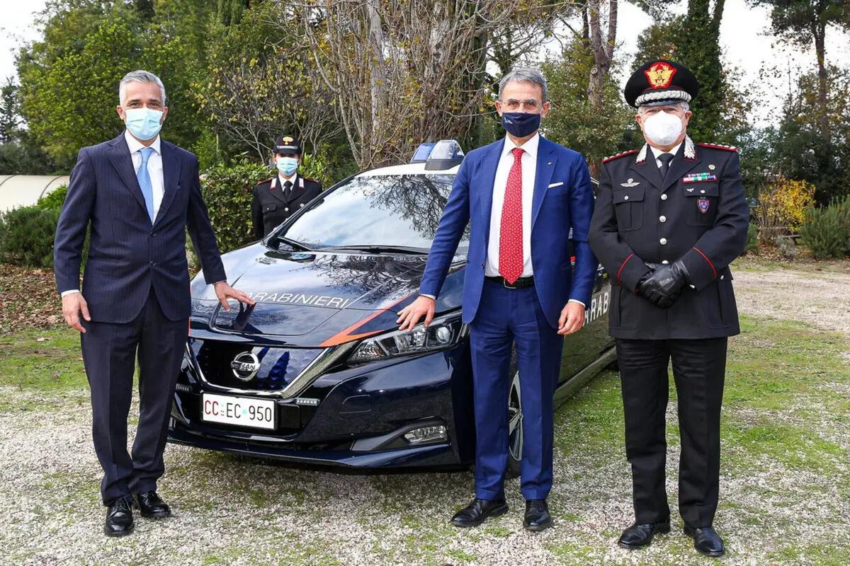 Auto elettriche per i Carabinieri: l'Arma sceglie la Nissan Leaf (6)