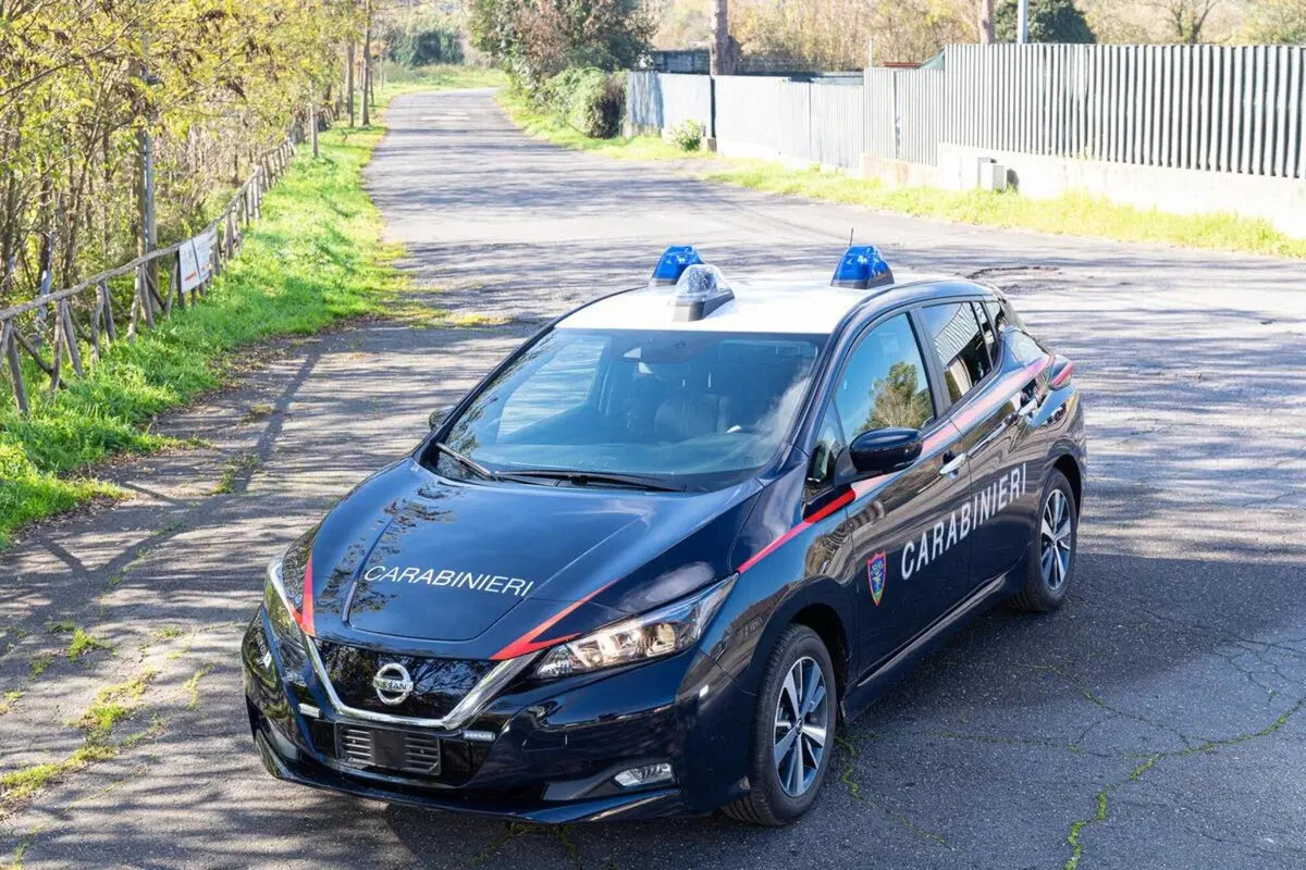 Auto elettriche per i Carabinieri: l'Arma sceglie la Nissan Leaf (7)
