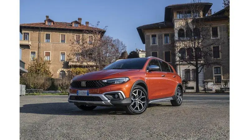 Fiat Tipo Cross: cos&igrave; la Tipo diventa un po' SUV