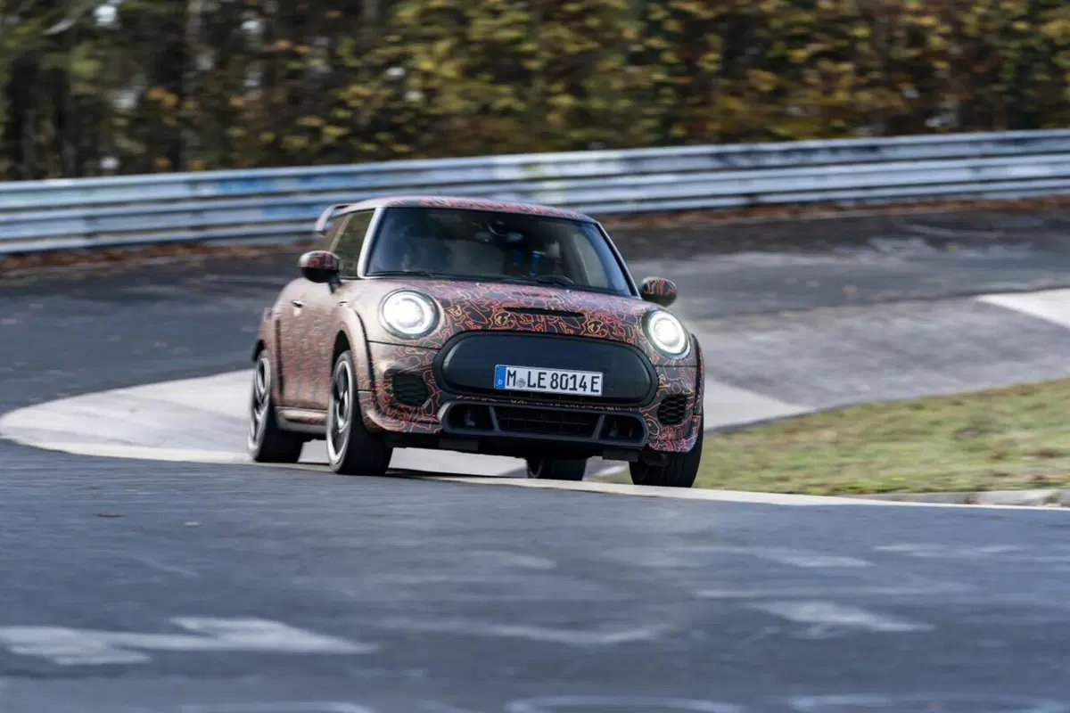 Mini: in arrivo le John Cooper Works elettriche (4)