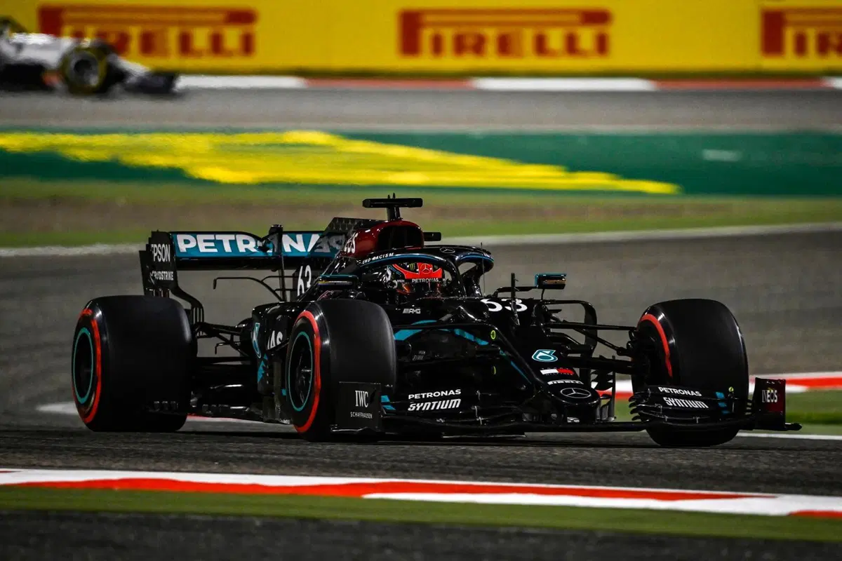 F1, GP Sakhir 2020: Perez corona il suo sogno  (18)