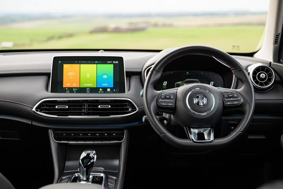 La MG auto rinasce anche in Italia: ecco il Crossover Plugin EHS con il 1.5 ibrido [video] (8)