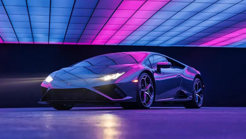 Lamborghini e Lady Gaga: in palio la Huracan del video di "911"