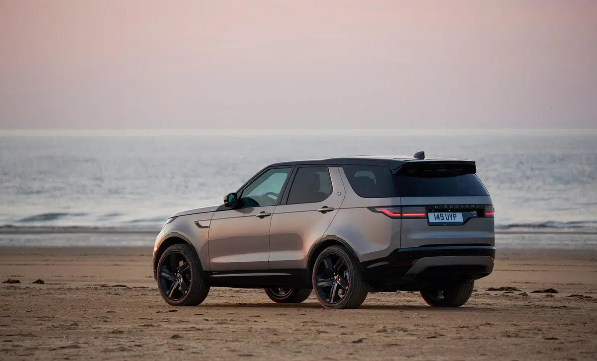 Land Rover Discovery 3.0d i6 mhev S awd 300cv 5p.ti auto (4)