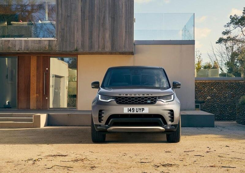 Land Rover Discovery (2016-->>) (3)