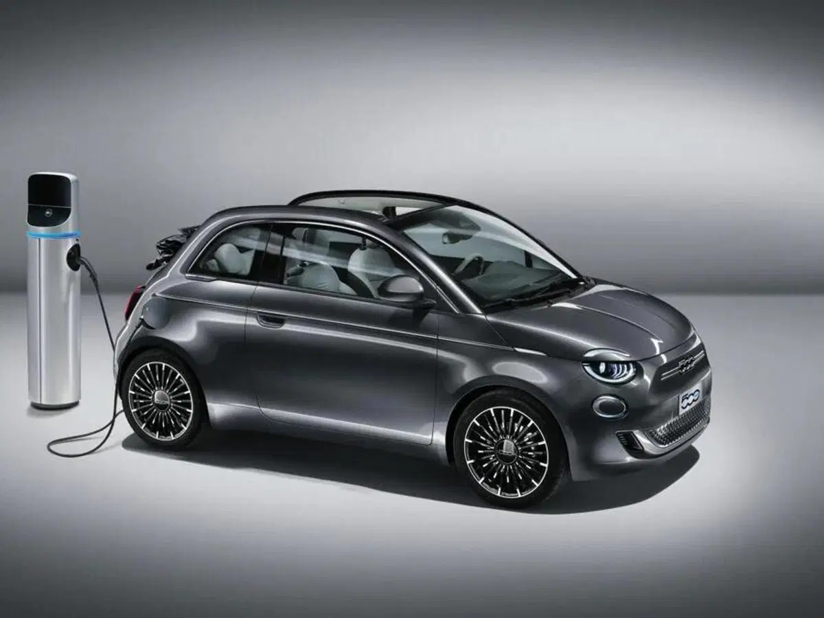 Fiat 500 Cabrio 2020  (7)