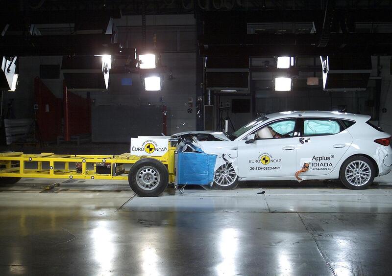 Test EuroNCAP, cinque stelle per A3, Sorento, Defender e Leon