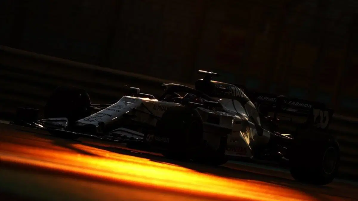 F1, GP Abu Dhabi 2020: pole per Verstappen (40)