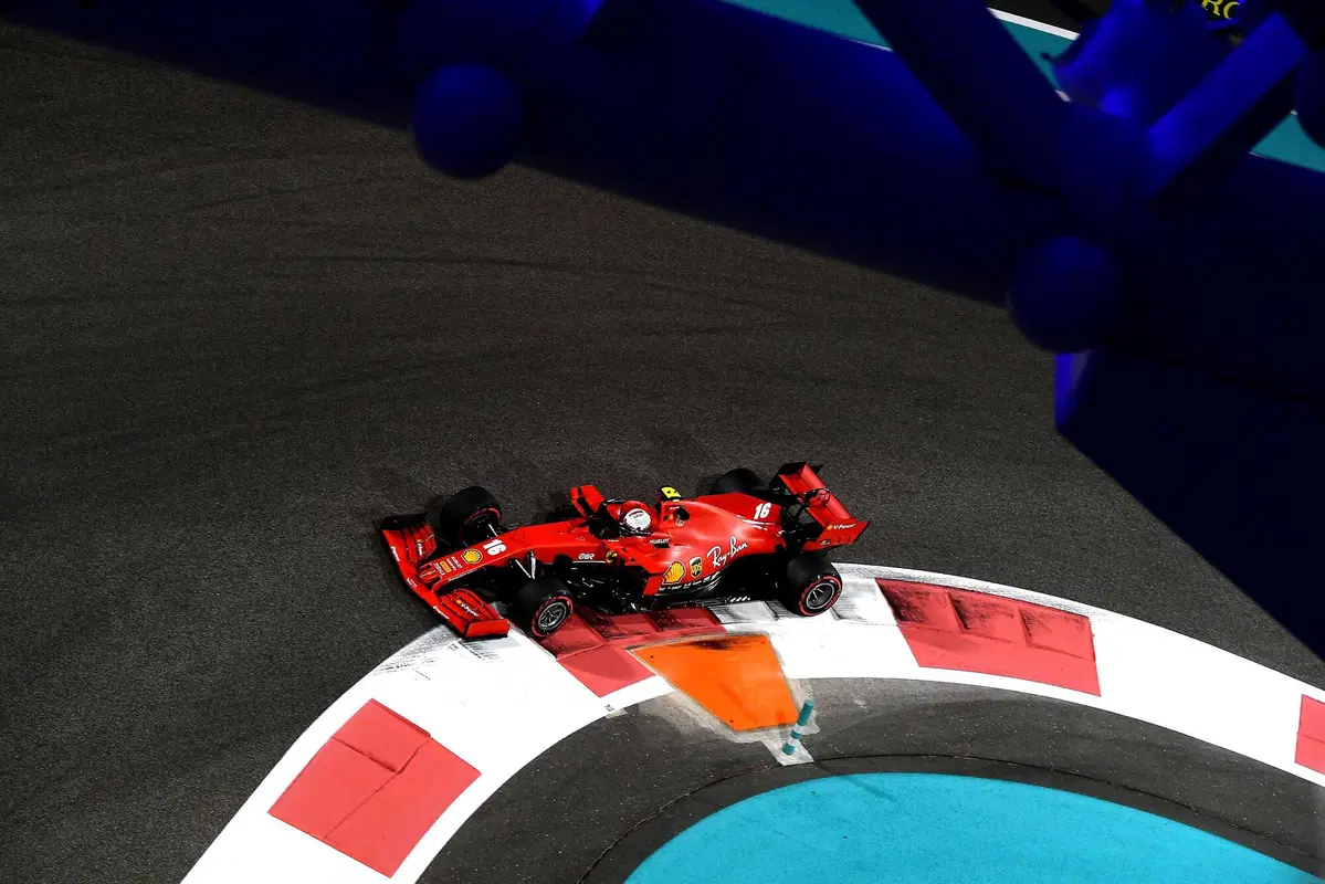F1, GP Abu Dhabi 2020: Verstappen, una pole più politica che sportiva (28)