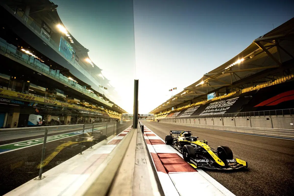F1, GP Abu Dhabi 2020: vince Verstappen (51)