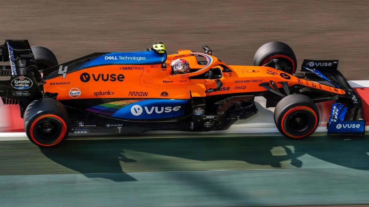 F1, GP Abu Dhabi 2020: vince Verstappen (56)