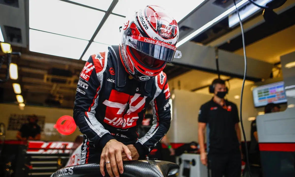 F1, GP Abu Dhabi 2020: vince Verstappen (64)