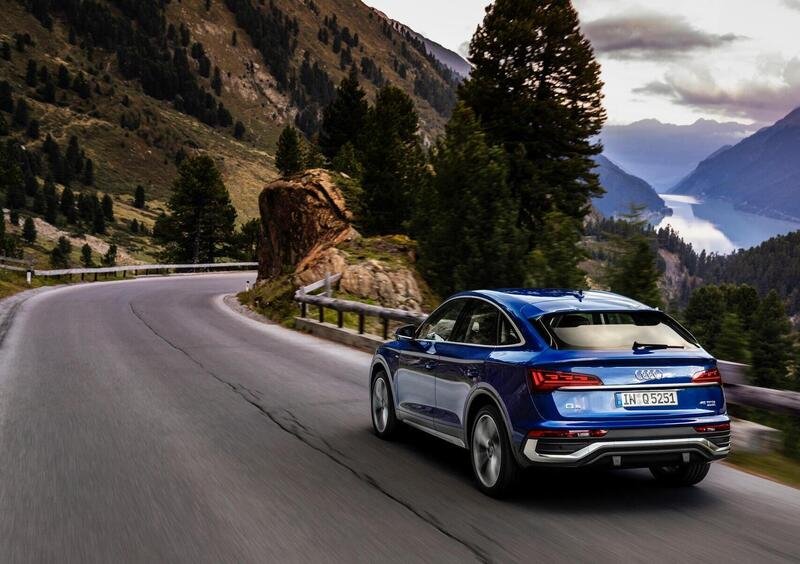 Audi Q5 Sportback (2020-->>) (7)