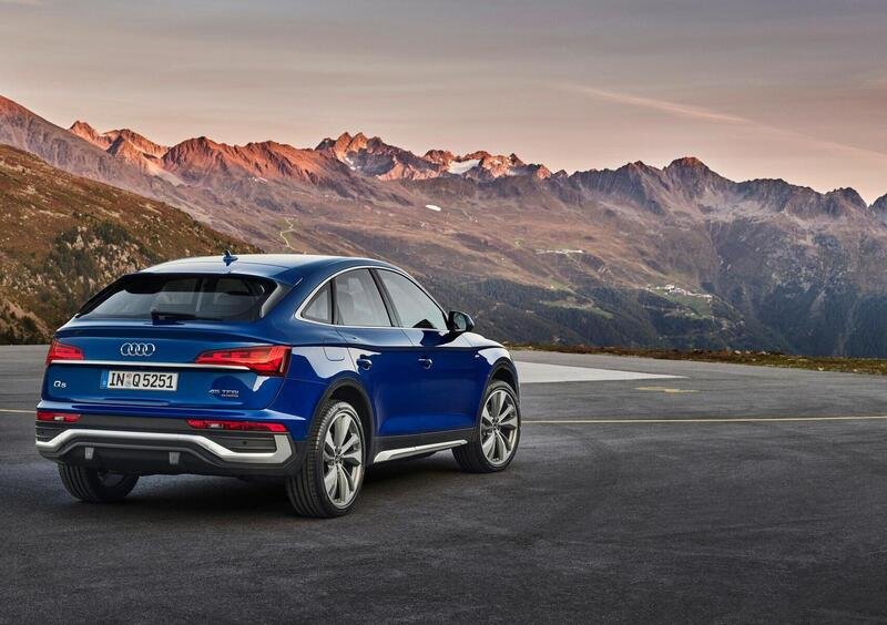 Audi Q5 Sportback (2020->>) (10)