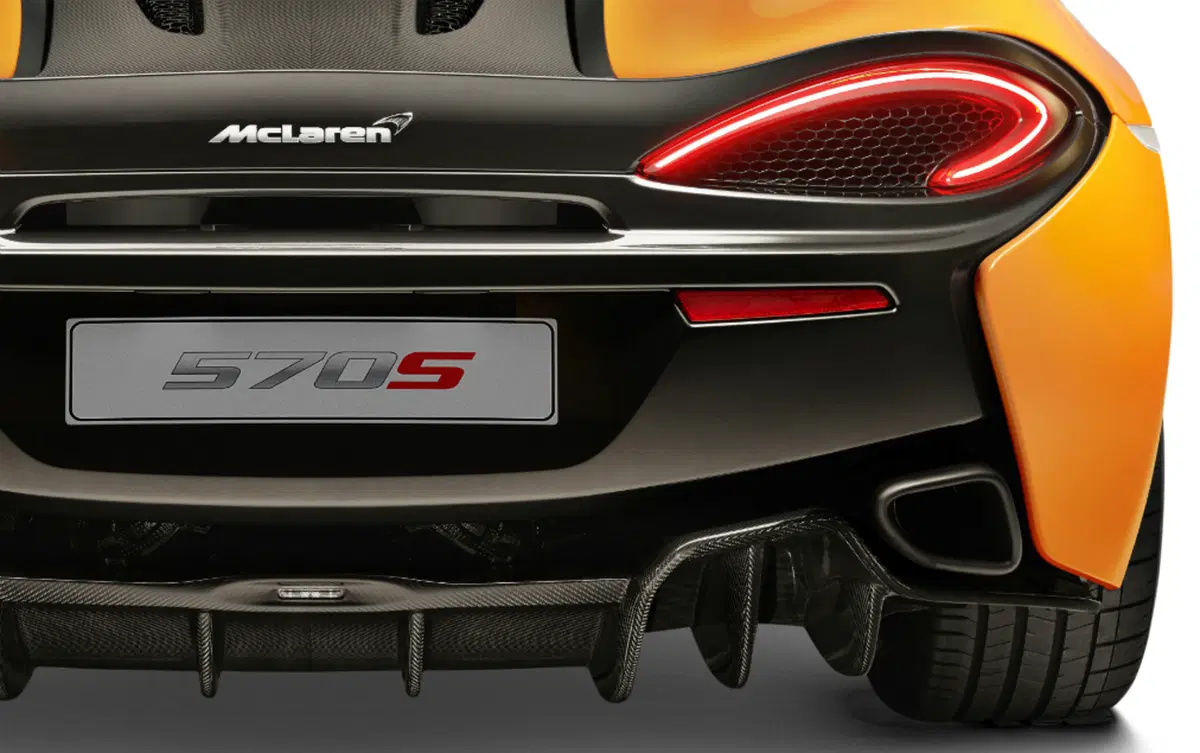 Quale sognare, Confronto: Lamborghini Huracàn LP 580-2 Vs McLaren 570 S (8)