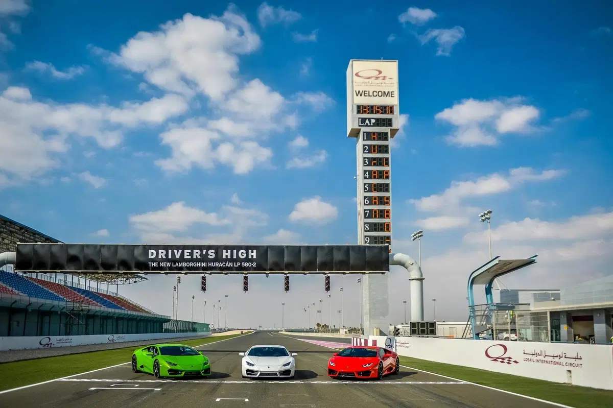 Quale sognare, Confronto: Lamborghini Huracàn LP 580-2 Vs McLaren 570 S (17)