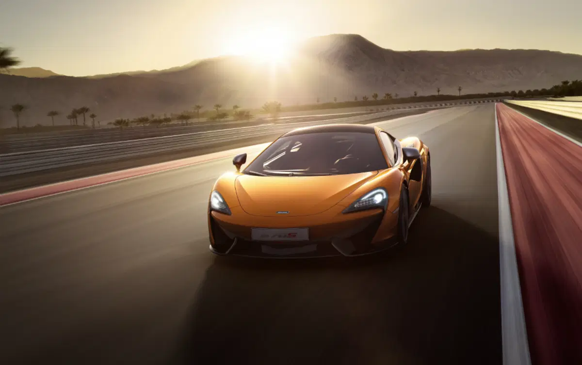 Quale sognare, Confronto: Lamborghini Huracàn LP 580-2 Vs McLaren 570 S (5)