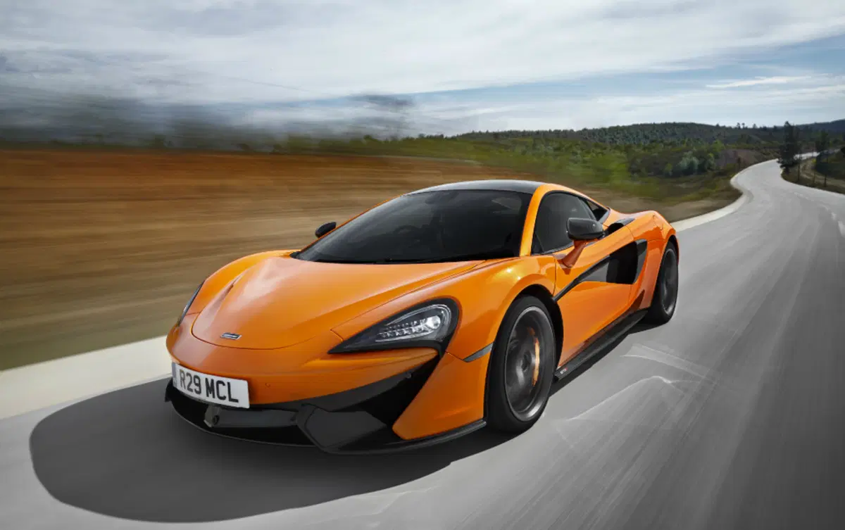 Quale sognare, Confronto: Lamborghini Huracàn LP 580-2 Vs McLaren 570 S (9)