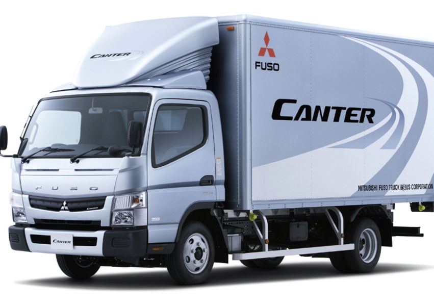 Mitsubishi Fuso Canter 4ª serie Canter 3S15 25 TF1 3 0TDI 150CV PC Cabinato nuove listino