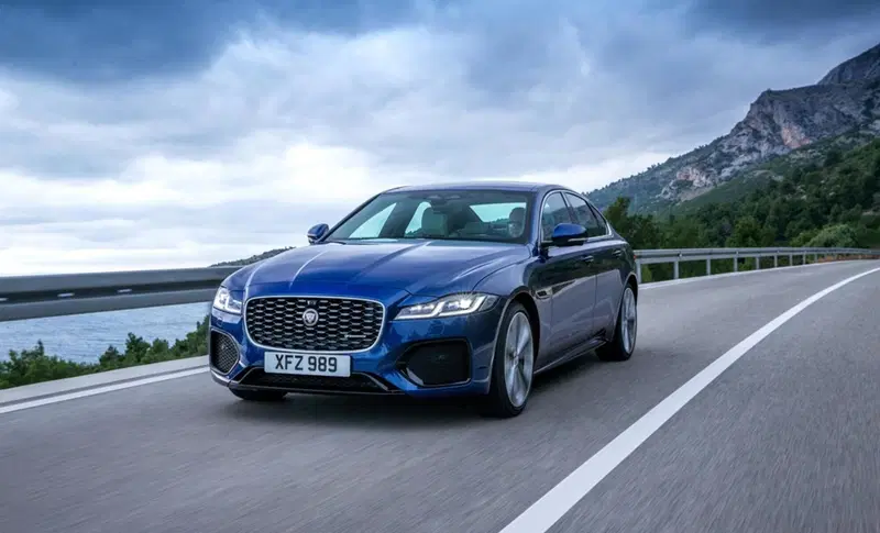 Jaguar XF 2.0 D 180 CV AWD aut. Pure