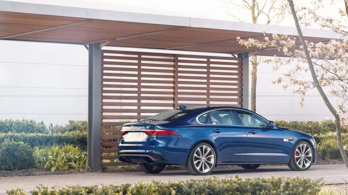 Jaguar XF 2.0 D 180 CV AWD aut. Chequered Flag (4)