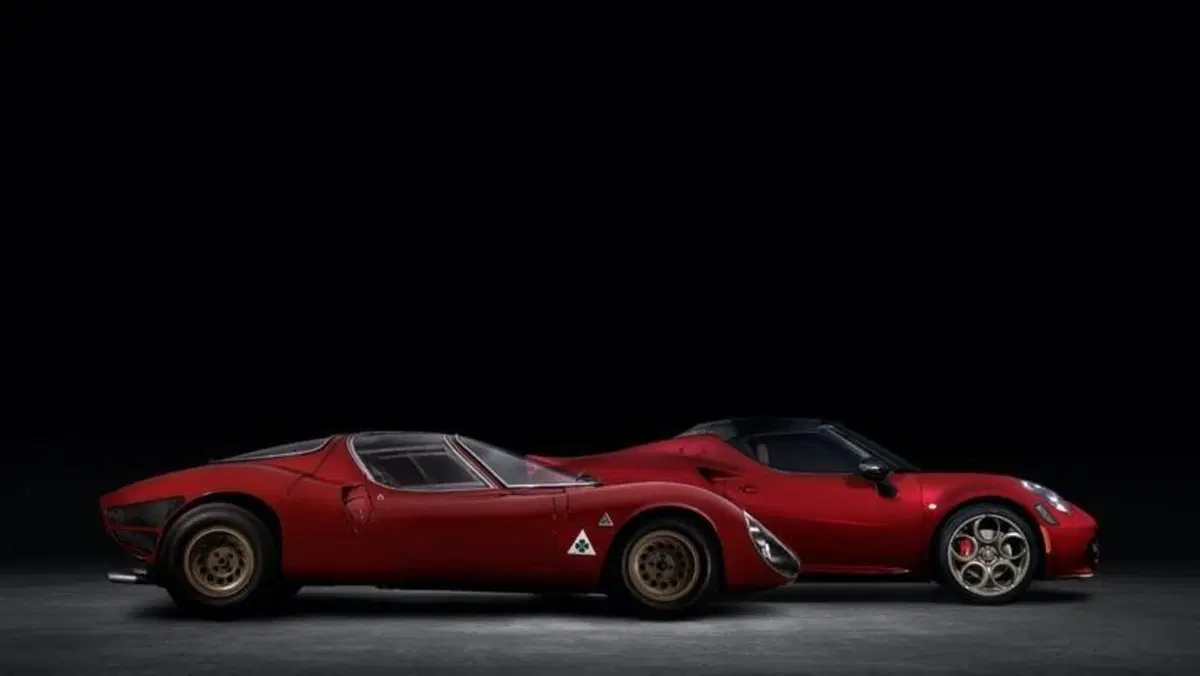 Onore all’Alfa Romeo 33 Stradale con il Tributo delle ultime 4C Spider americane a listino [“a ruba” anche in UE] (2)