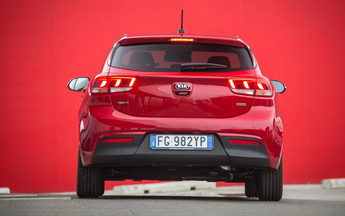 Kia Rio 1.4 CRDi 90CV 5 porte Cool (20)
