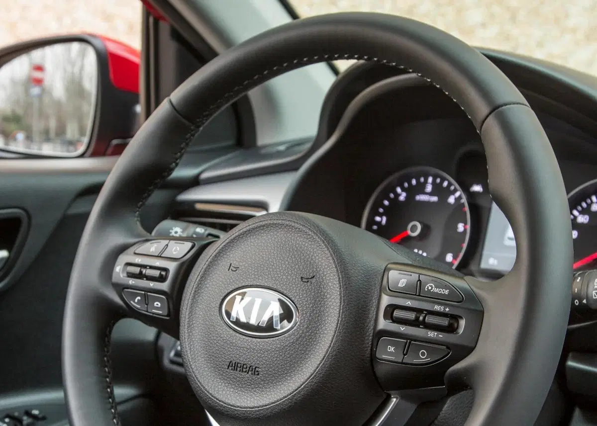 Kia Rio 1.4 CRDi 90CV 5 porte Cool (31)