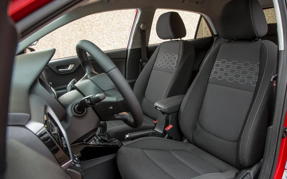 Kia Rio 1.4 CRDi 90CV 5 porte Cool (27)