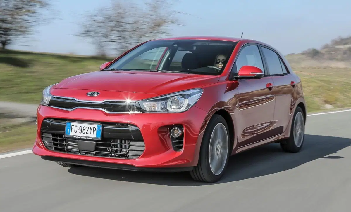 Kia Rio 1.4 CRDi 90CV 5 porte Cool (22)