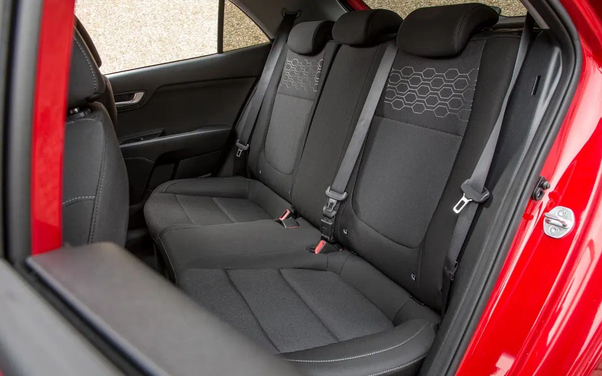 Kia Rio 1.4 CRDi 90CV 5 porte Cool (28)