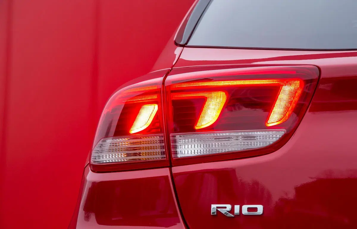 Kia Rio 1.4 CRDi 90CV 5 porte Cool (38)