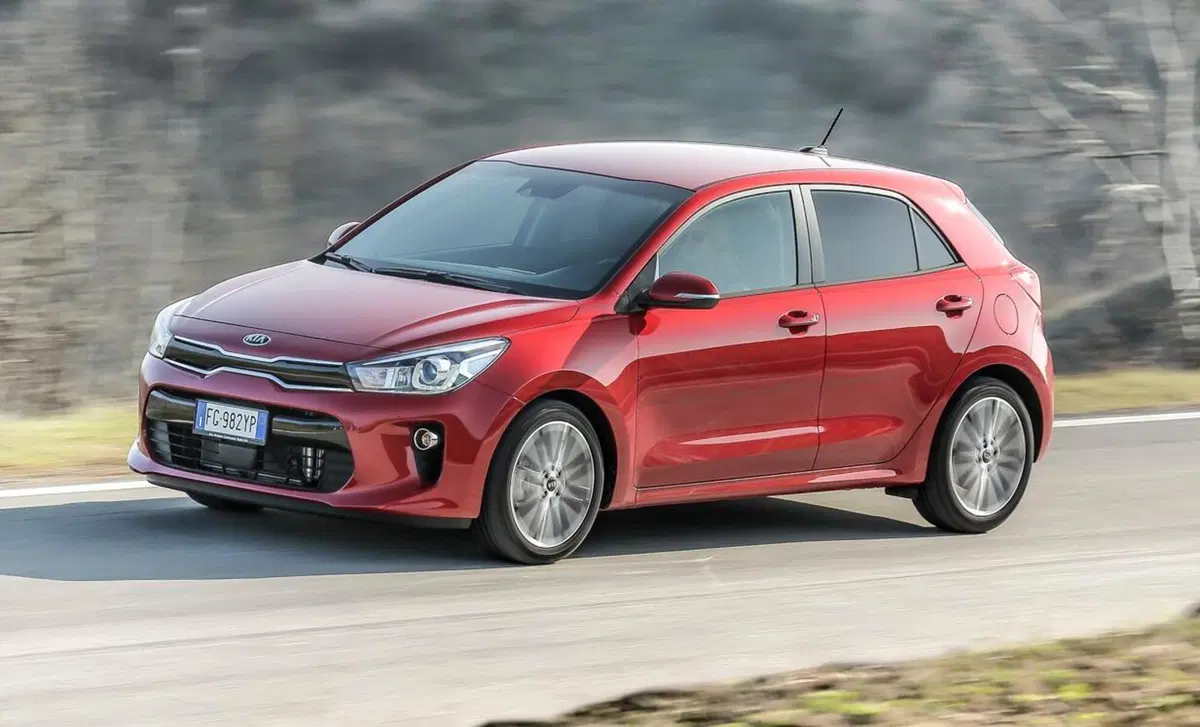 Kia Rio 1.4 CRDi 90CV 5 porte Cool (25)