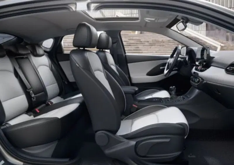 Hyundai i30 Station Wagon (2017-->>) (24)