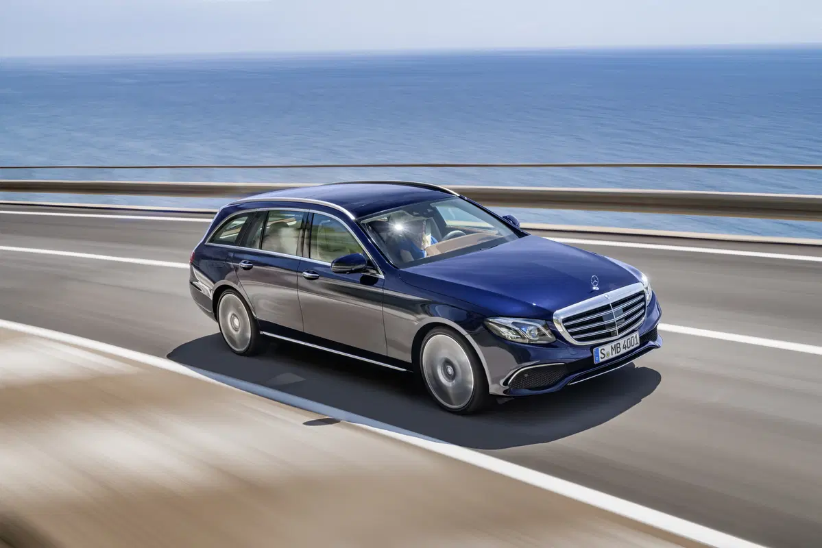 Nuova Mercedes Classe E station wagon: la familiare a guida semi-autonoma (8)