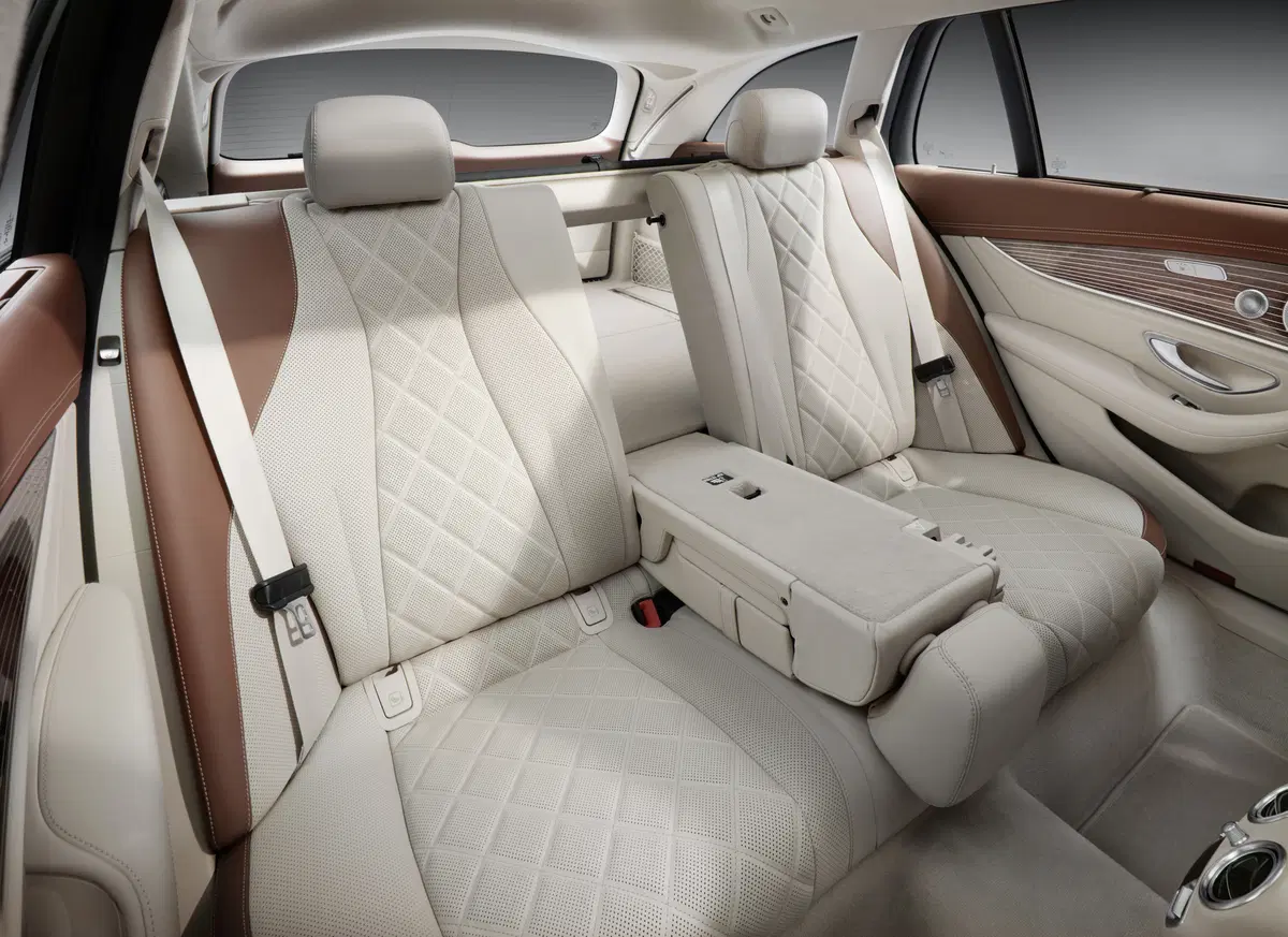 Nuova Mercedes Classe E station wagon: la familiare a guida semi-autonoma (14)