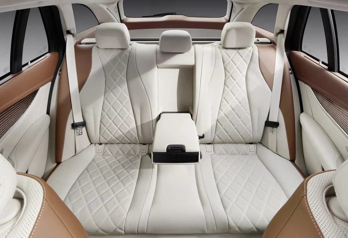 Nuova Mercedes Classe E station wagon: la familiare a guida semi-autonoma (16)