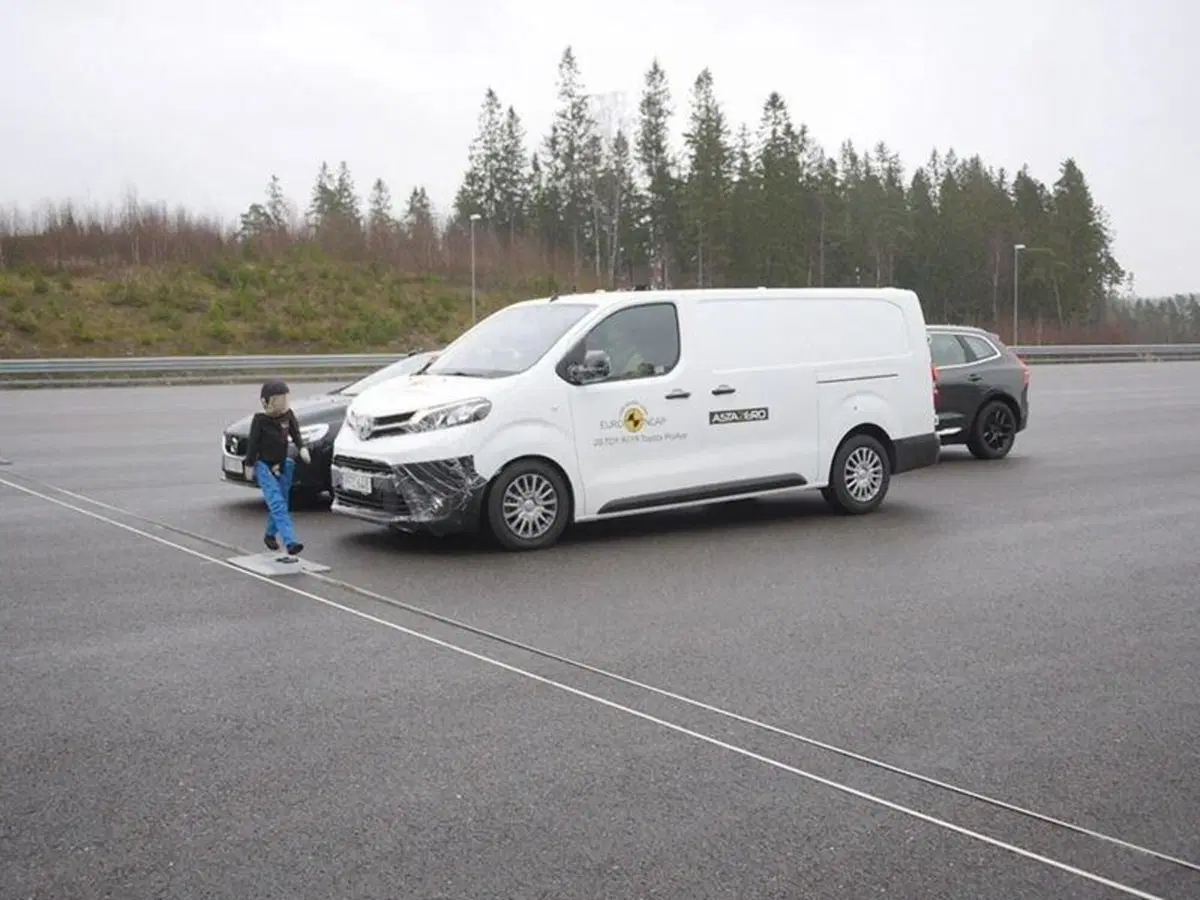 Euro NCAP apre ai furgoni: primi test per 19 modelli (4)