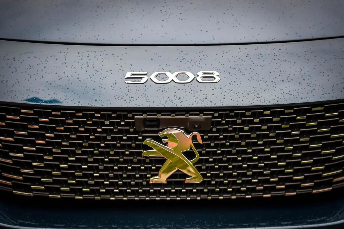 Peugeot 5008 MY2021, La prova del SUV francese 7 posti in restyling [BlueHDI 180] (6)