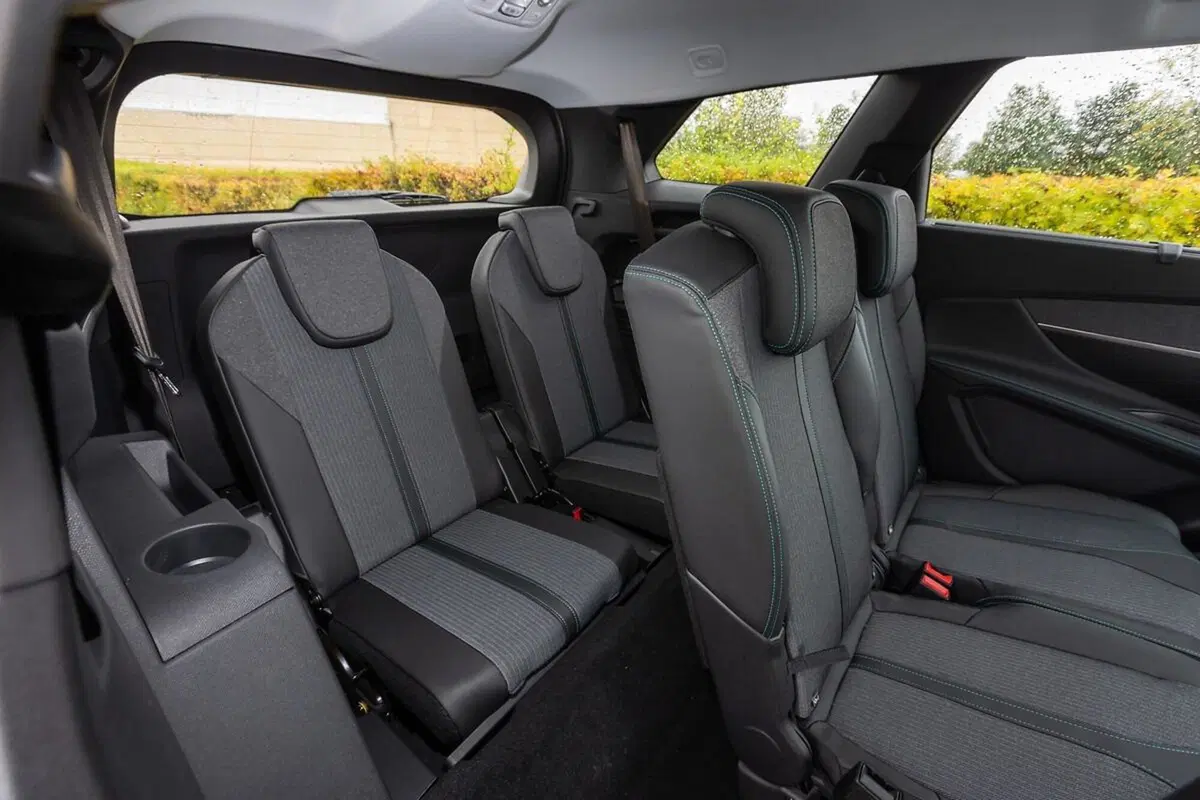 Peugeot 5008 MY2021, La prova del SUV francese 7 posti in restyling [BlueHDI 180] (9)