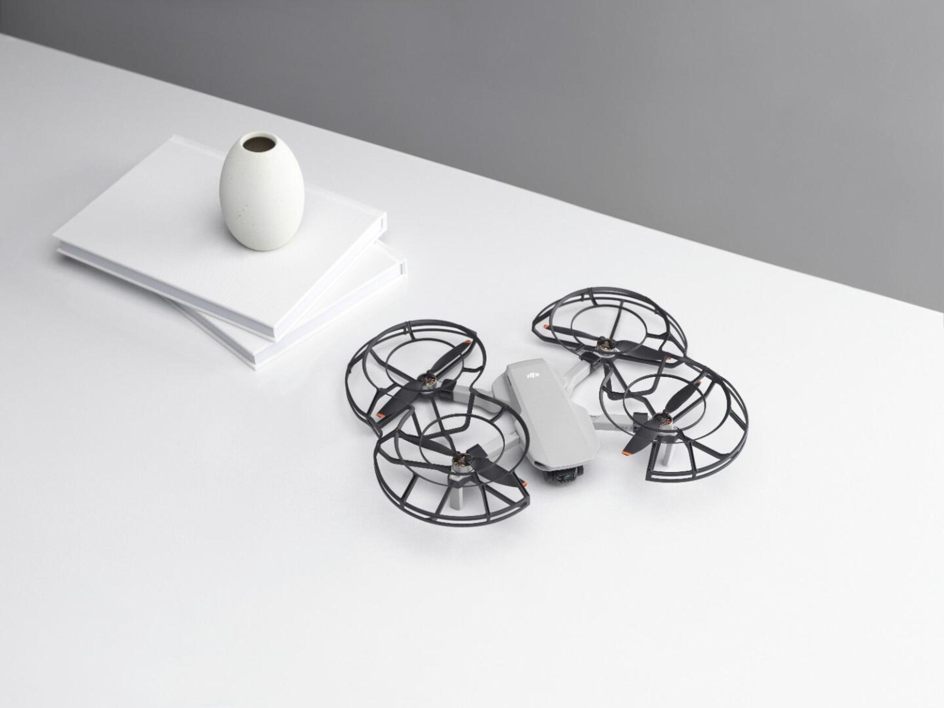 Un nuovo drone piccolo e facile per tutti ma completo? DJI Mini 2