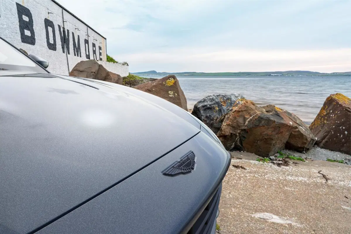 Aston Martin DBX Bowmore Edition, lusso alla scozzese (18)